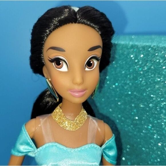 🔥Disney Princess Jasimen Gift Set doll Lipsmackers, crayons NWOT - Picture 5 of 8